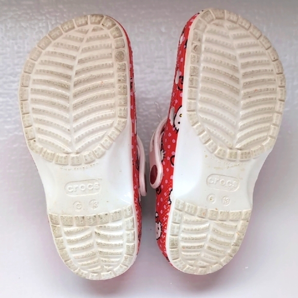 Hello Kitty Little Girl's Crocs Size C13 - Picture 3 of 9